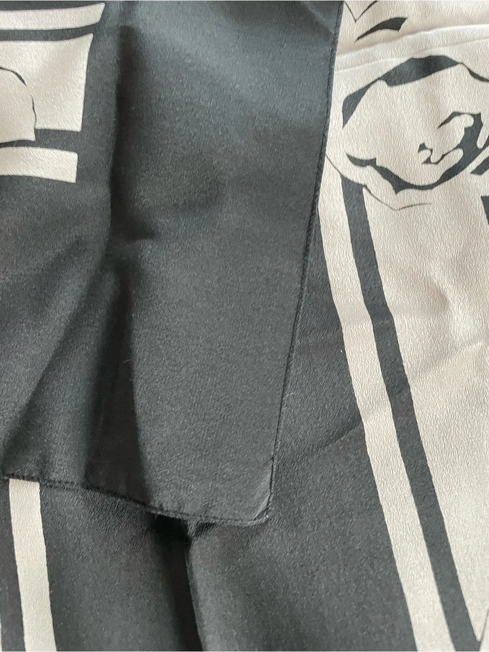 Chloé Black Silk Scarf with 100% SOIE Tag